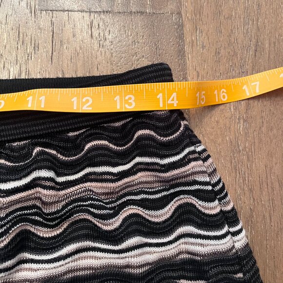 Vintage Missoni Skirt - Knee Length - Neutrals Pattern RARE - Picture 5 of 5